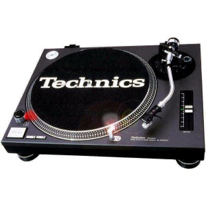 Technics SL1210Mk2 Direct Drive Turntable